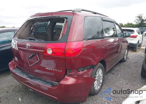2008 Toyota Sienna Xle z USA, uszkodzony, nr VIN 5TDZK22CX8S138562